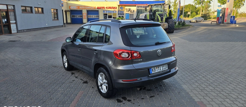 Volkswagen Tiguan cena 36900 przebieg: 190800, rok produkcji 2011 z Nidzica małe 79